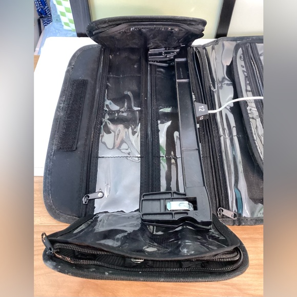 NEW Prezerve big trifold jewelry travel organizer 12”x9”, 30 compartments - Picture 6 of 7